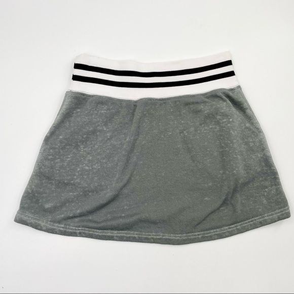 Free People Mini skirt size small gray with elastic waist - Picture 4 of 7